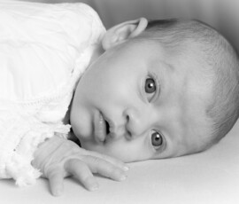 Santina Baby Mädchen Nahaufnahme Studio
